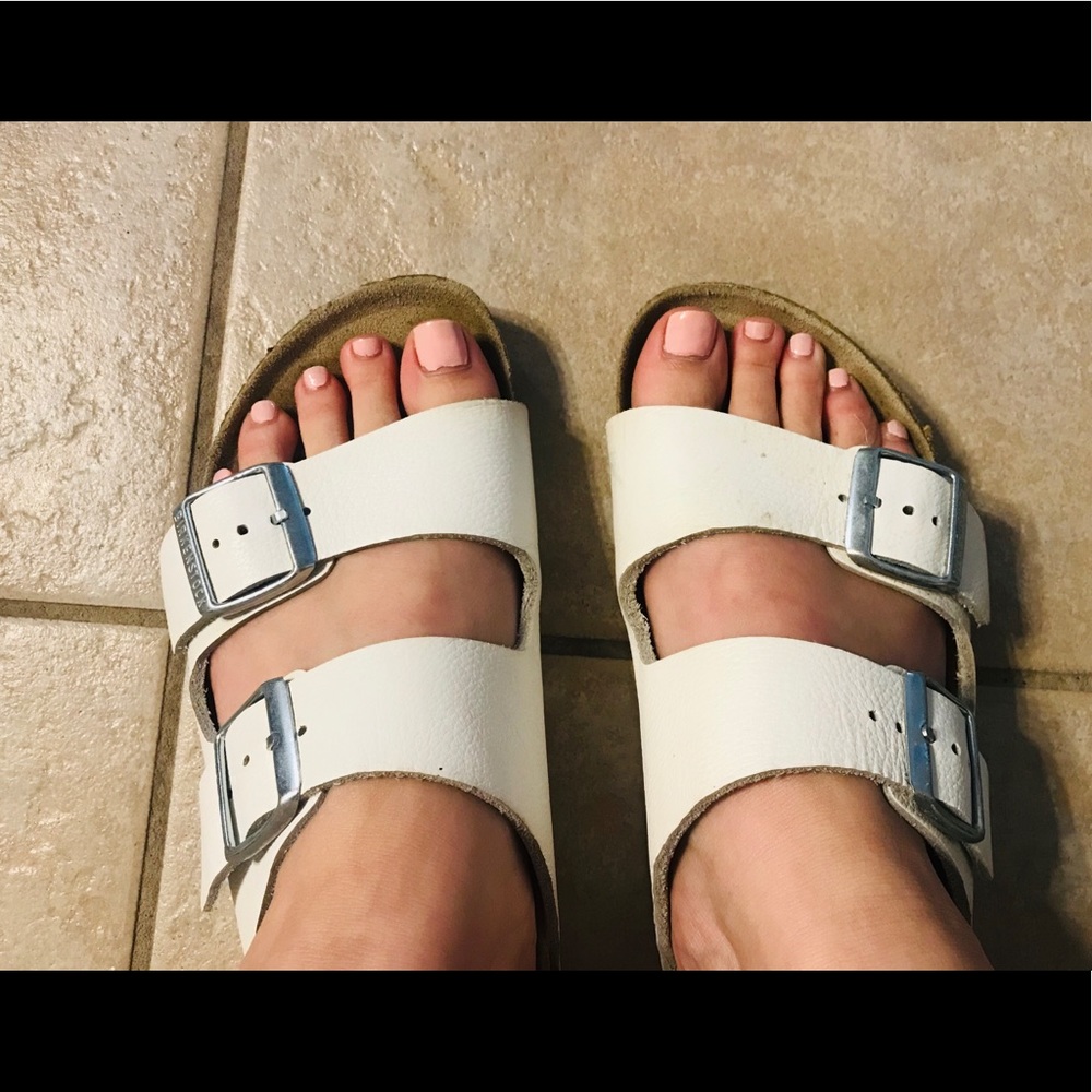 White Birkenstock’s 38 L7